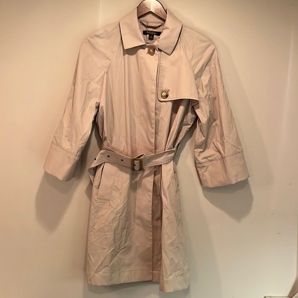 Brooks Brothers Trench Rain Coat in 2 - Picture 1 of 4
